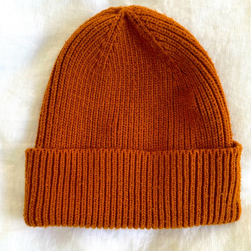 Old Navy Rust Brown Beanie Hat Oolong Tea O/S One Size